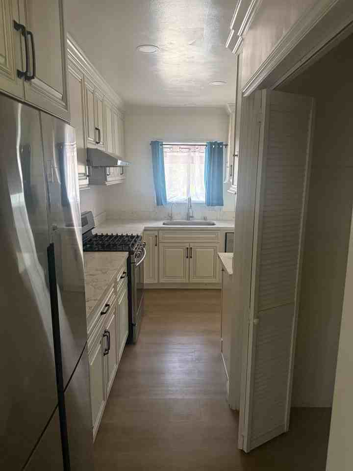 767 Divina Vista St - Photo 7 of 17