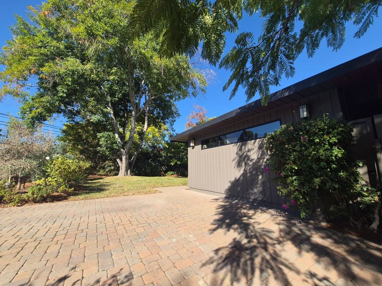 3707 Lindero Dr - Photo 3 of 17
