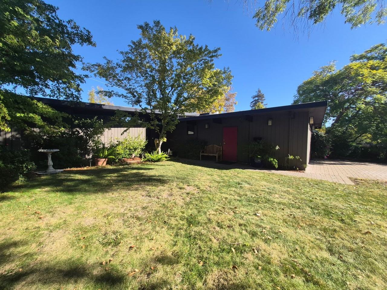 3707 Lindero Dr - Photo 4 of 17