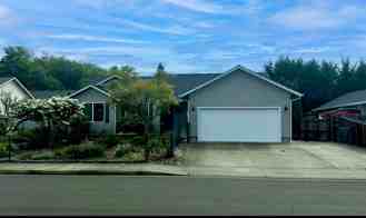 2409 Se Chinaberry Ave - Photo 1 of 1