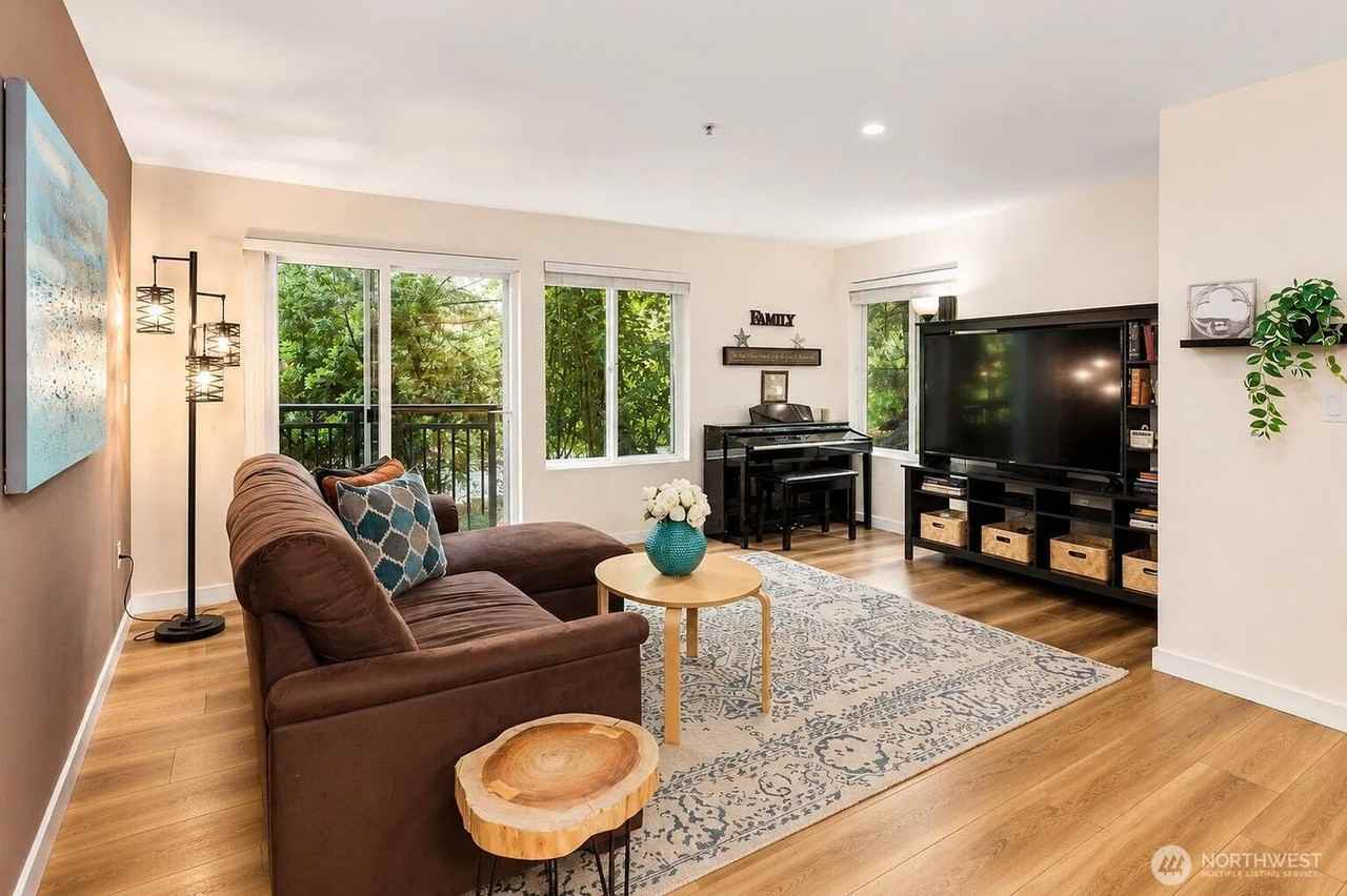 5501 Lakemont Blvd Se #102 - Photo 3 of 20