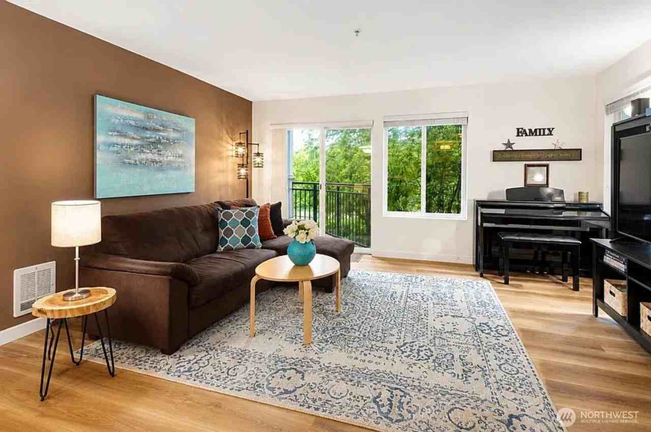 5501 Lakemont Blvd Se #102 - Photo 4 of 20