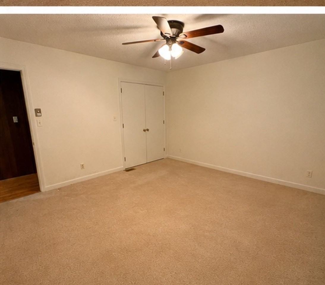 973 Burton Rd - Photo 7 of 16