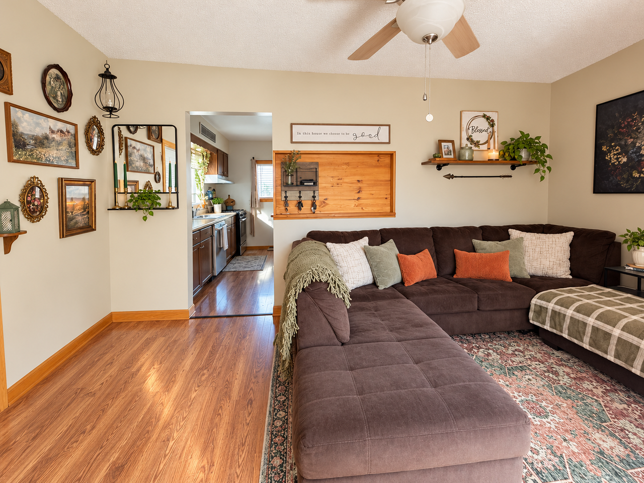 702 6th Ave - Photo 2 of 11
