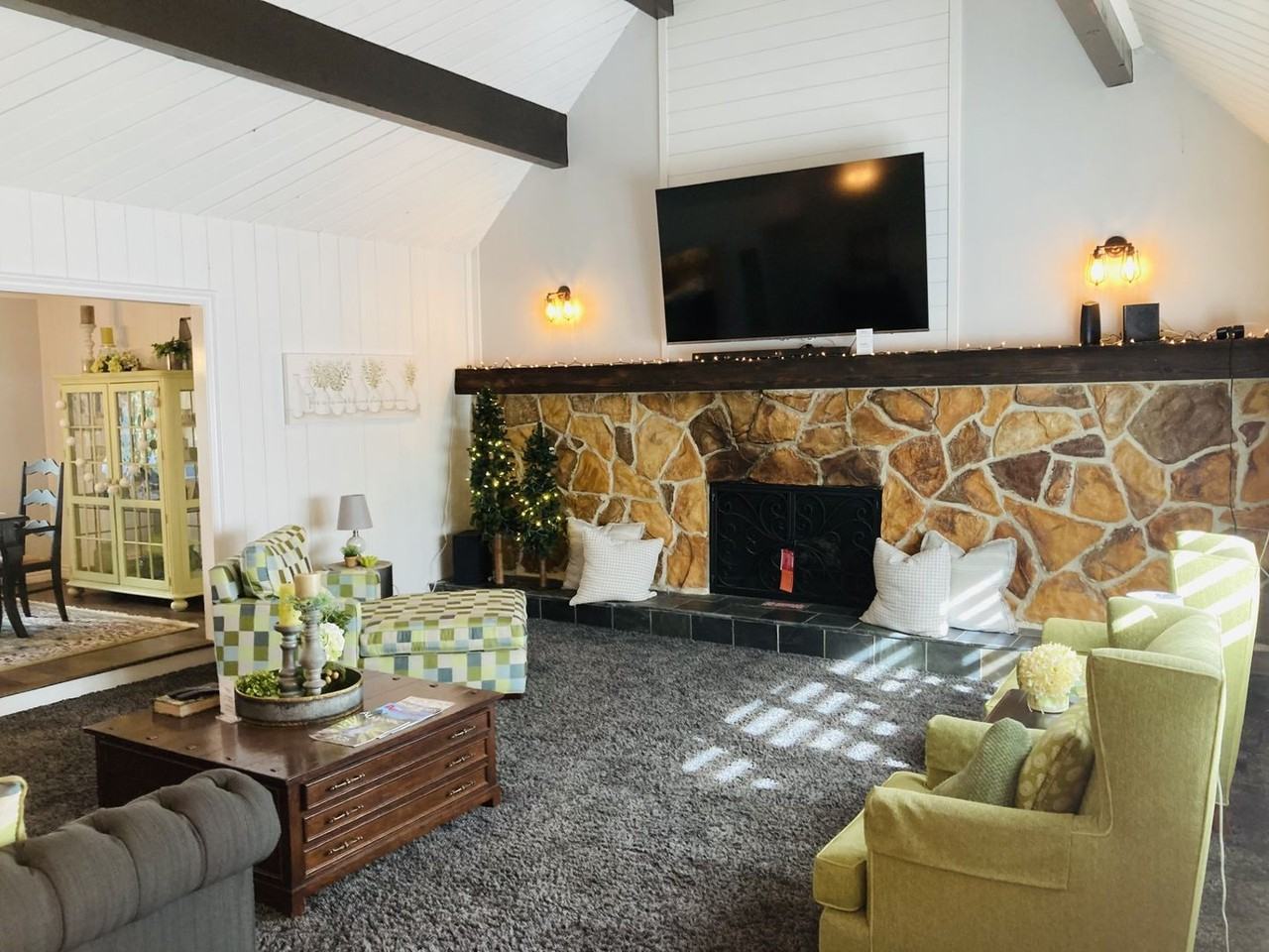 28288 Bern Ln - Photo 4 of 50