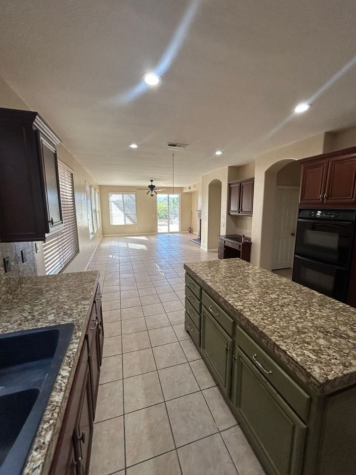 32977 Anasazi Dr - Photo 4 of 16