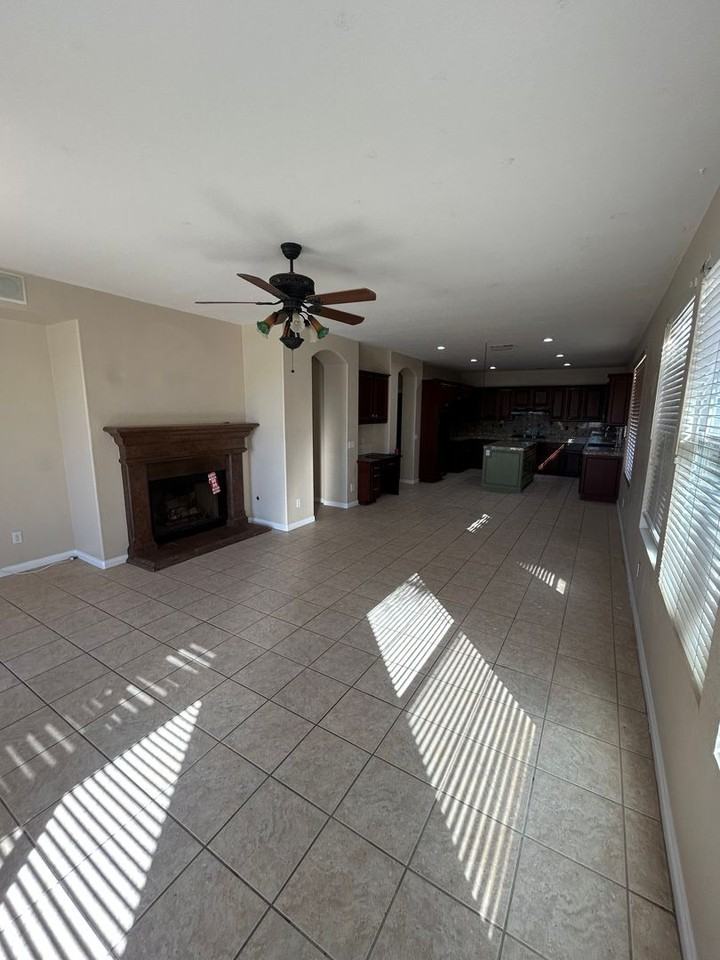 32977 Anasazi Dr - Photo 5 of 16
