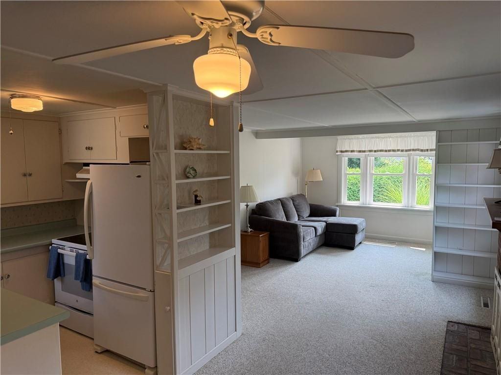 115 Winnapaug Rd - Photo 6 of 20