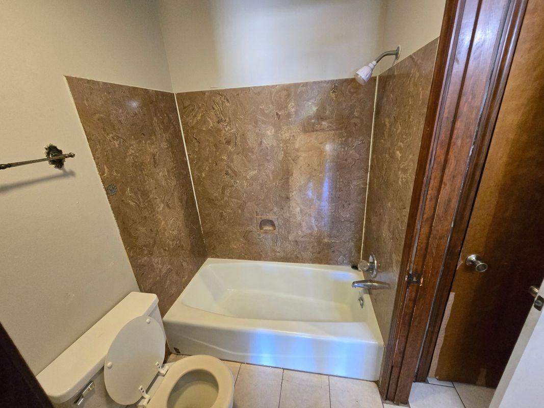 956 Asheville Dr - Photo 6 of 17