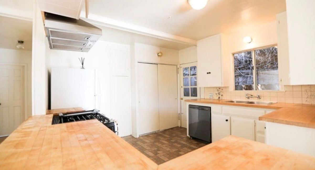 8572 Walnut Dr - Photo 2 of 5