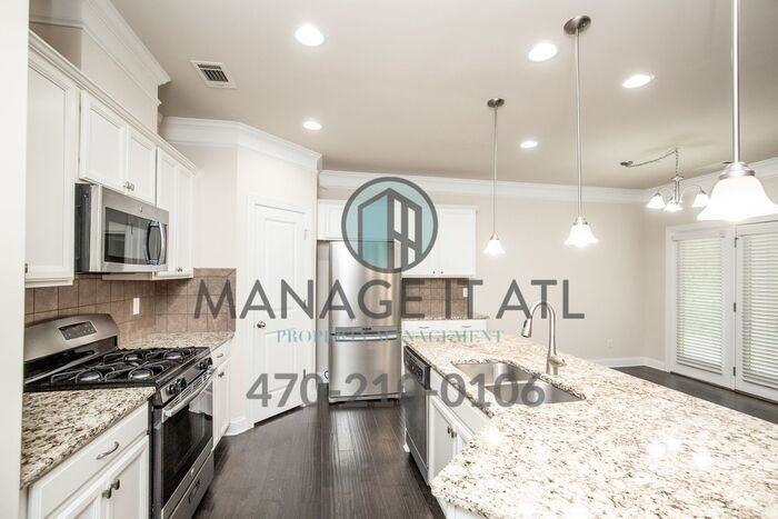 2505 Matlin Way - Photo 7 of 45