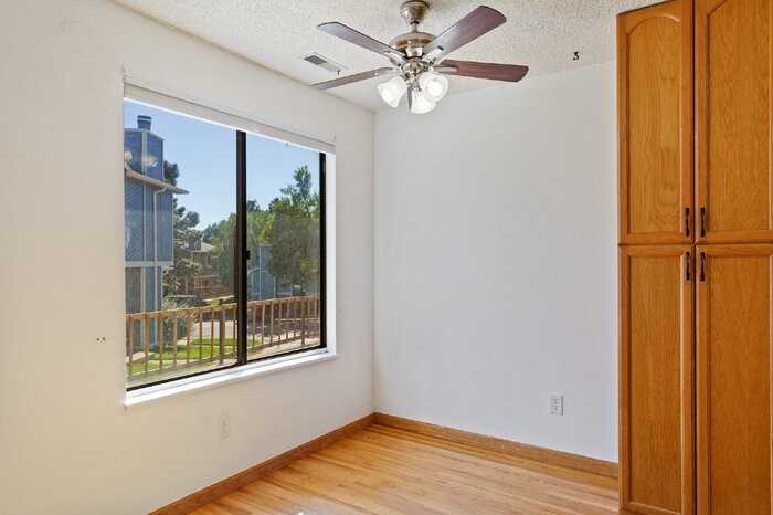 2709 Hearthwood Ln - Photo 7 of 29