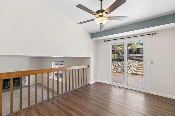 590 Crosstrail Dr - Photo 6 of 32