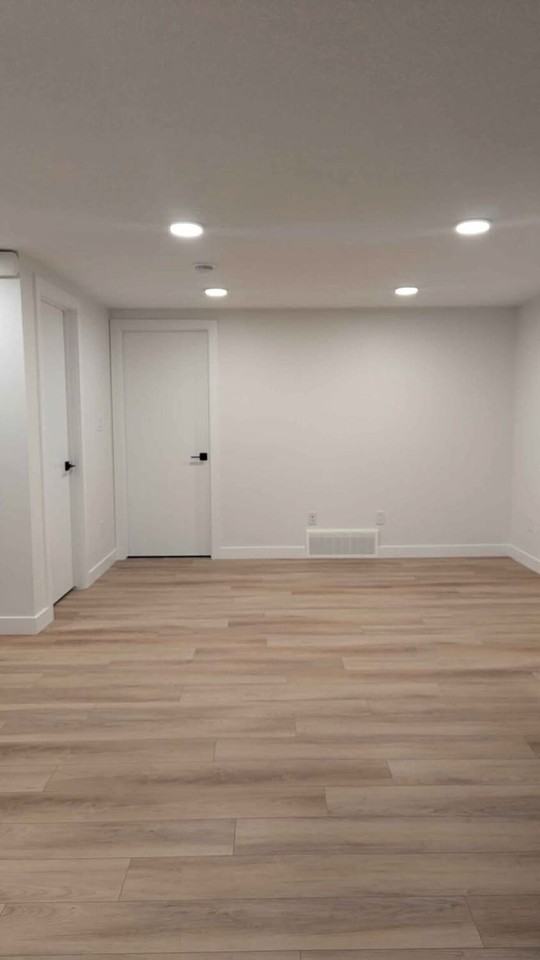 1158 Gyrfalcon Cres Nw - Photo 4 of 16