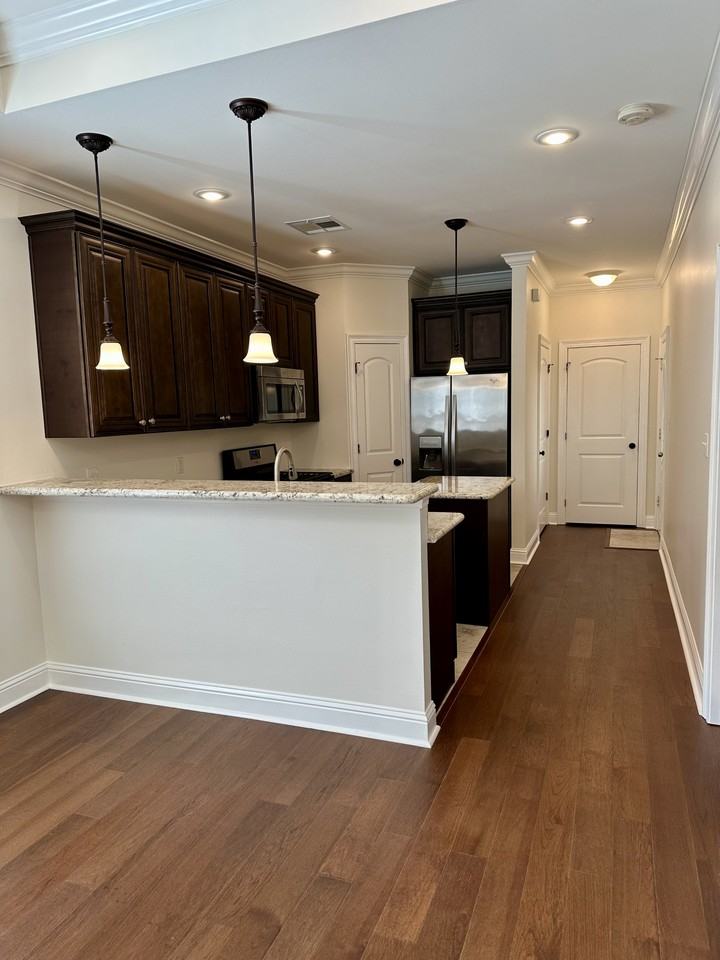 133 Lakewood Dr #3 - Photo 3 of 19