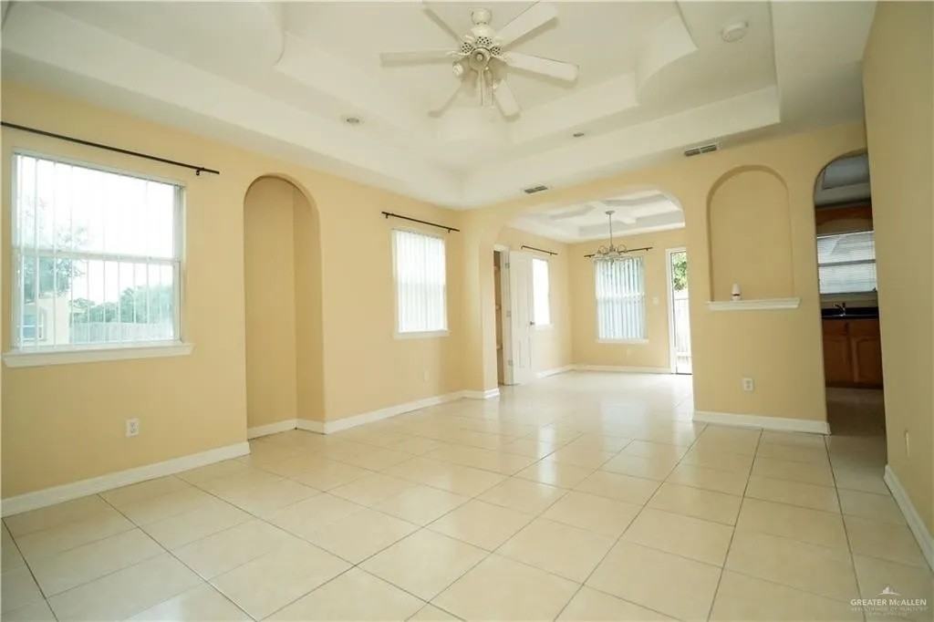 1607 W Bronze St #1 - Photo 6 of 6
