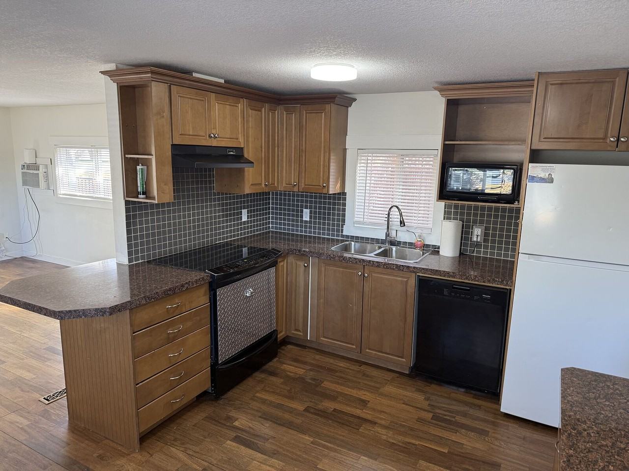 56 Spring Dale Cir Se - Photo 3 of 22