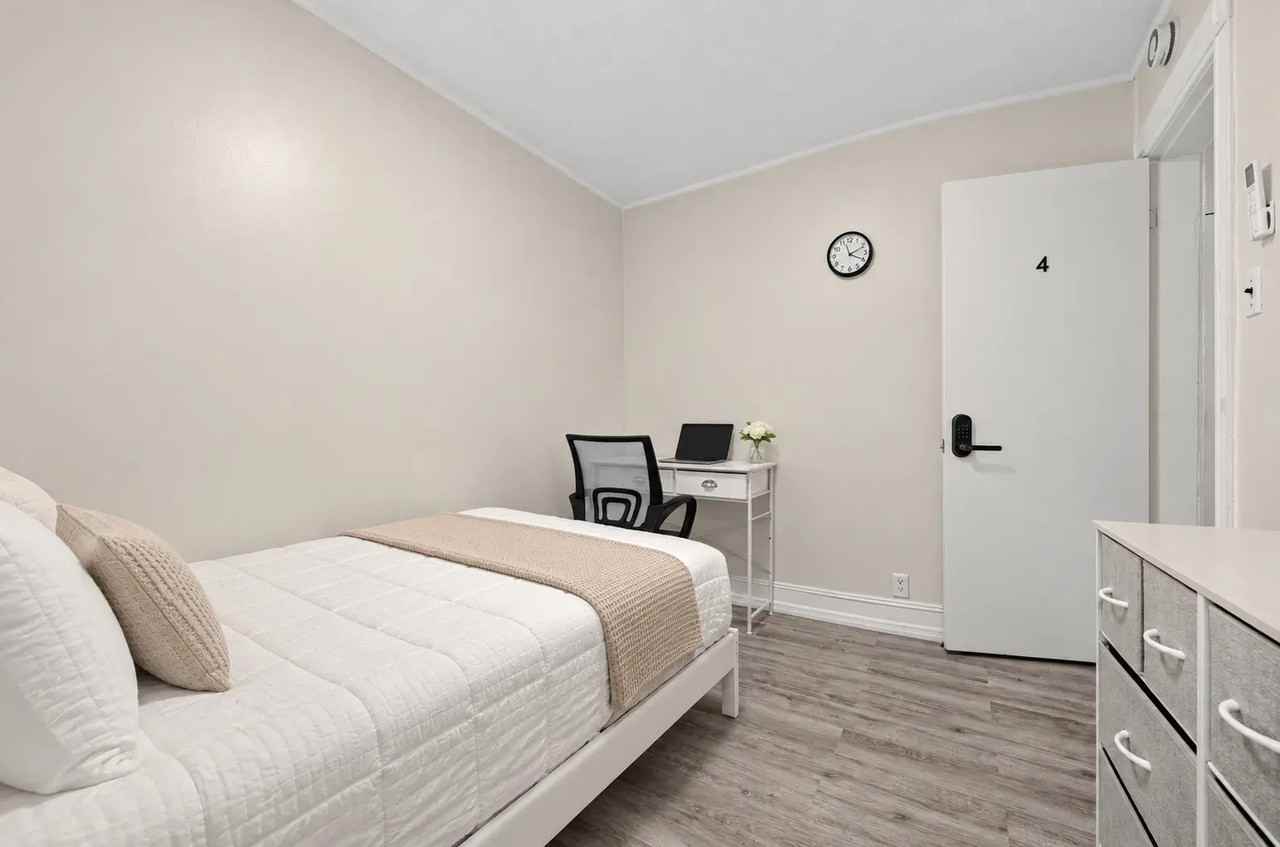 242 Franklin St #4 - Photo 2 of 21