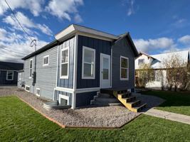 featured image of 8 Chestnut St #1A