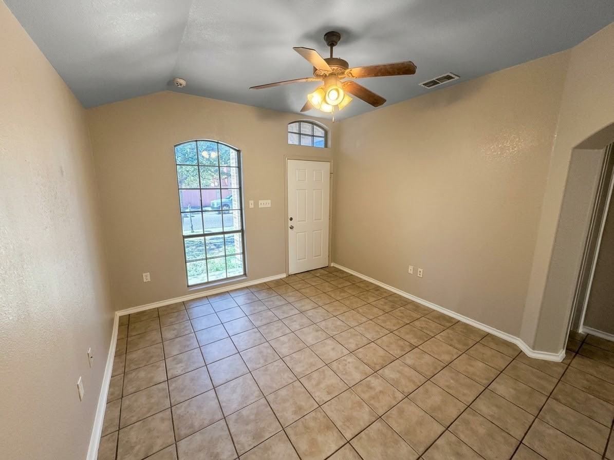 521 Mercado Ln #NA - Photo 3 of 14