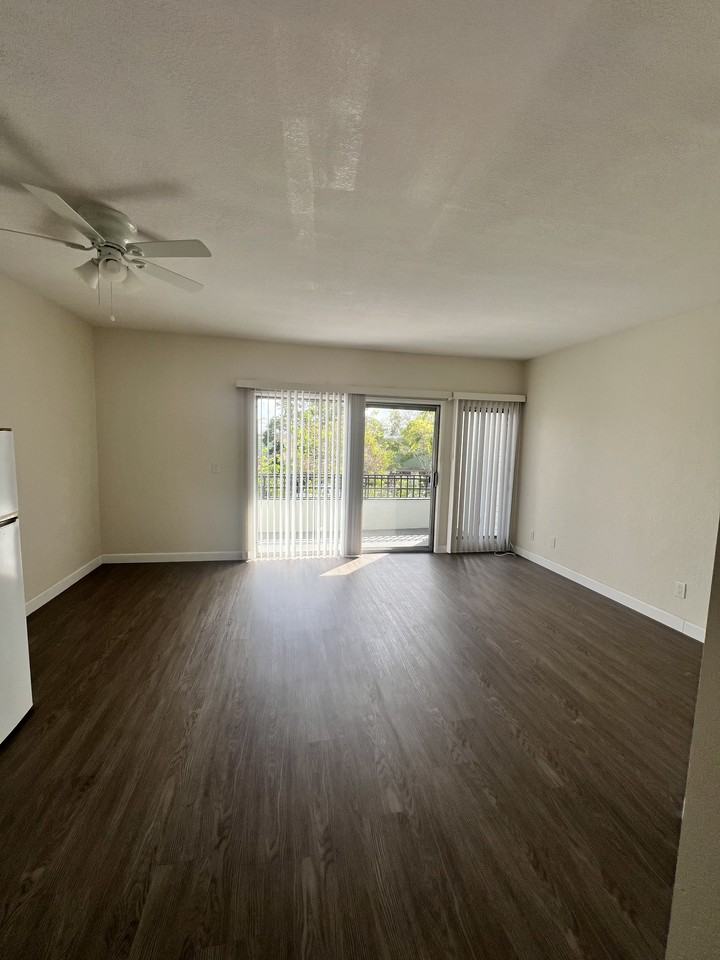 2493 C St #2493 - Photo 2 of 6