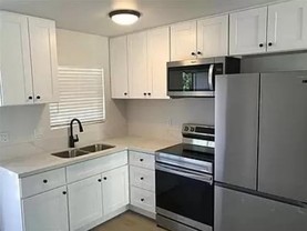 363 Roosevelt St #10 - Photo 1 of 1