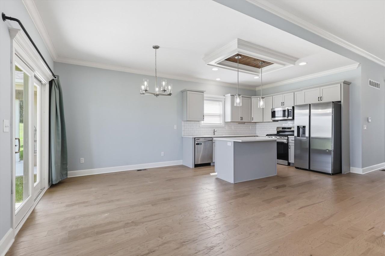 15348 Jessica St #1 - Photo 5 of 16