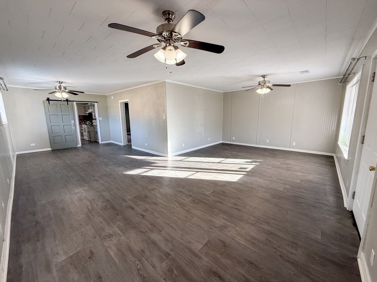 921 Marion St #1 - Photo 4 of 27