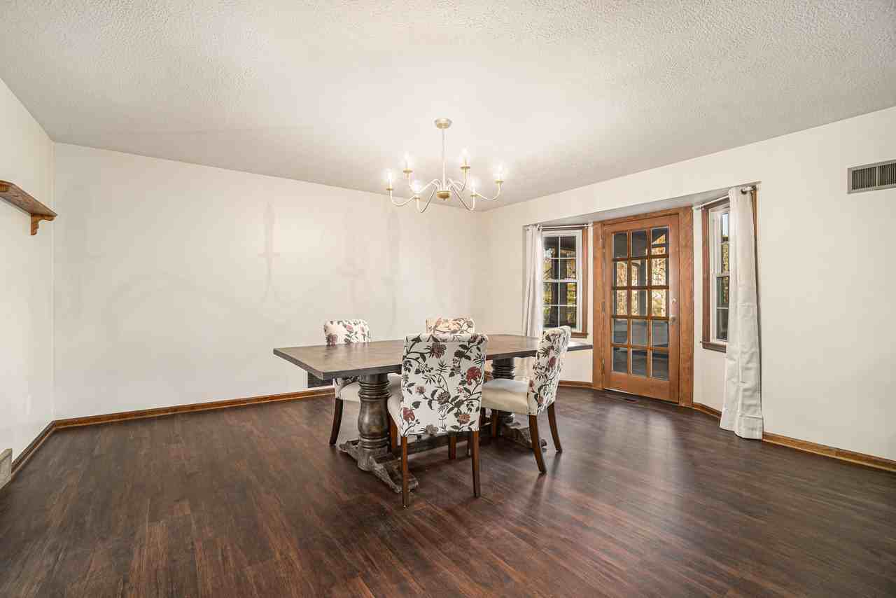 715 Northeast 55th Street - Main House #MAIN - Photo 7 of 20