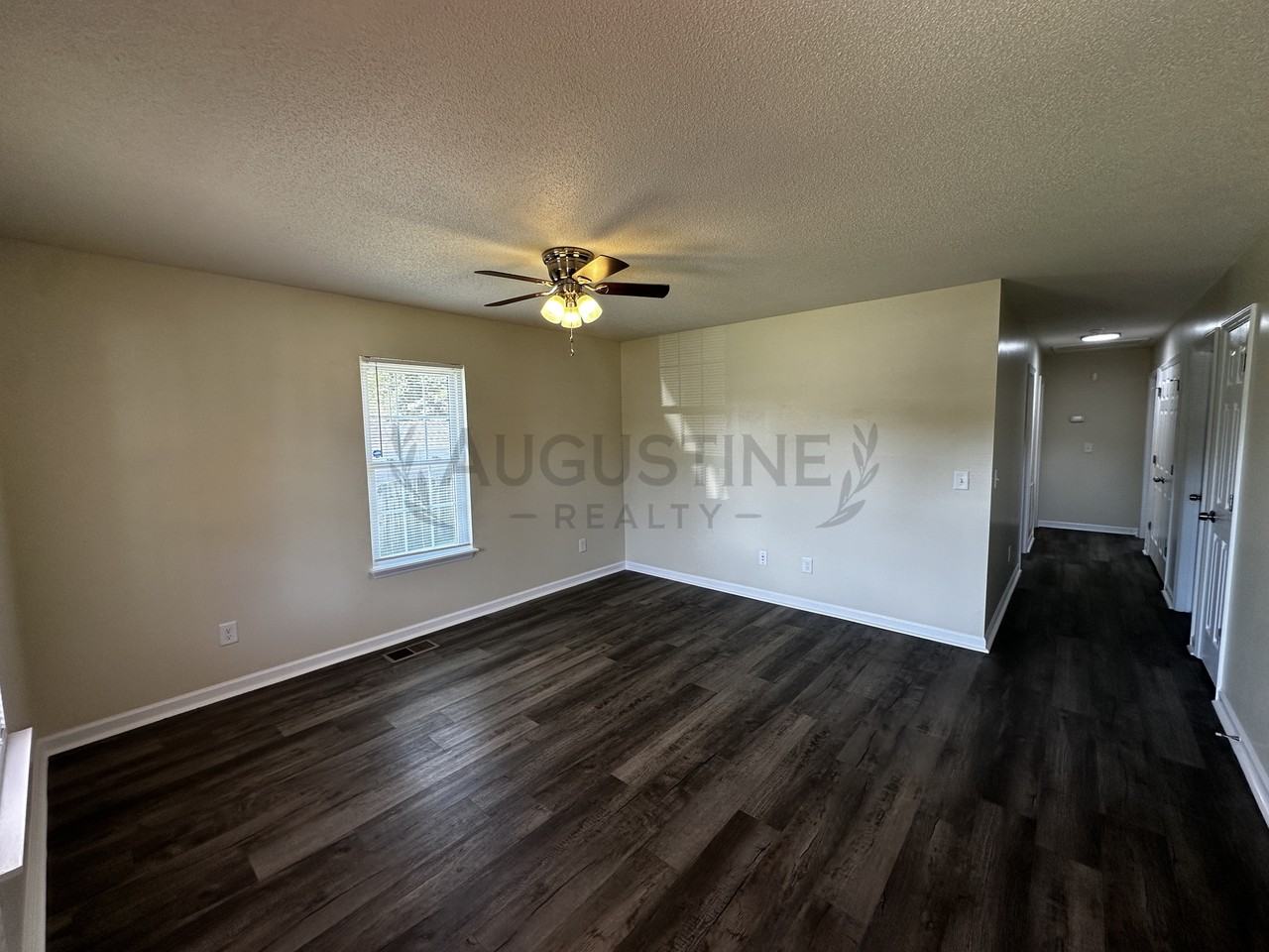 6 Saint Luke Ct #1 - Photo 2 of 20
