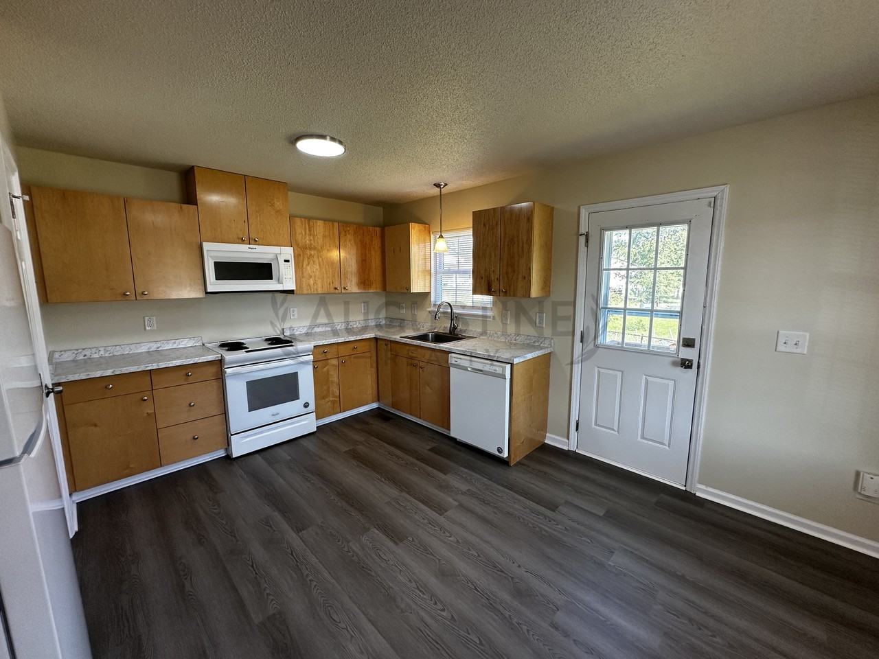 6 Saint Luke Ct #1 - Photo 5 of 20
