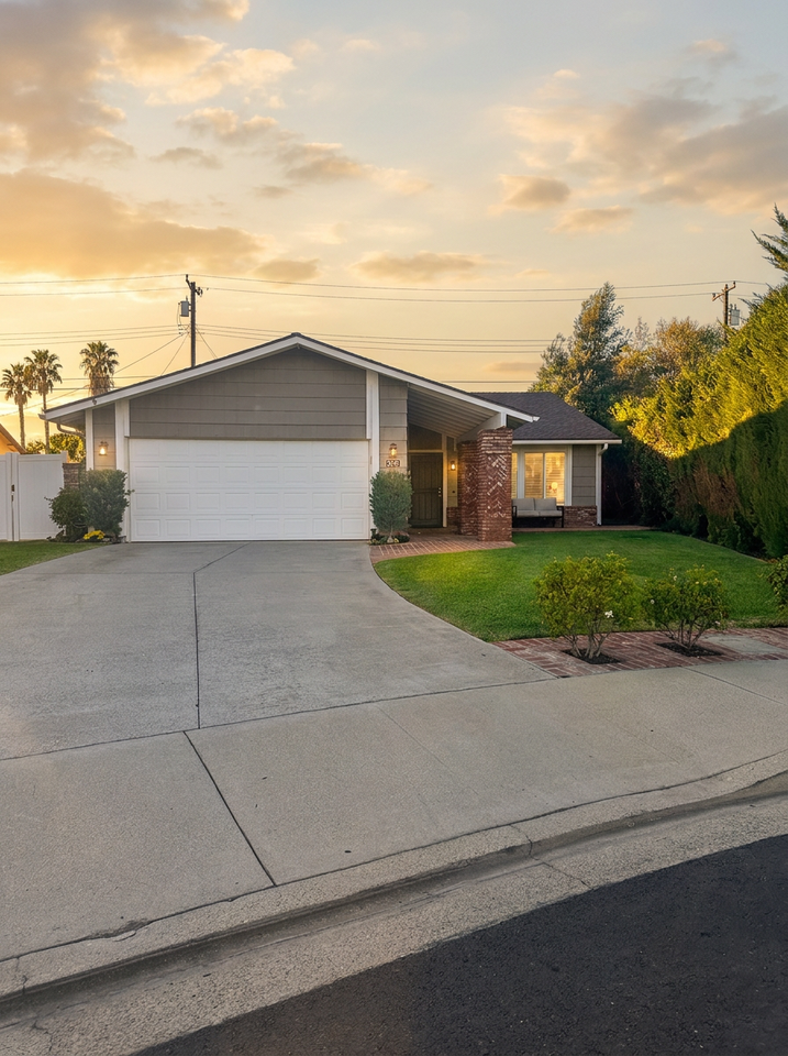 2507 Moss Cir #1