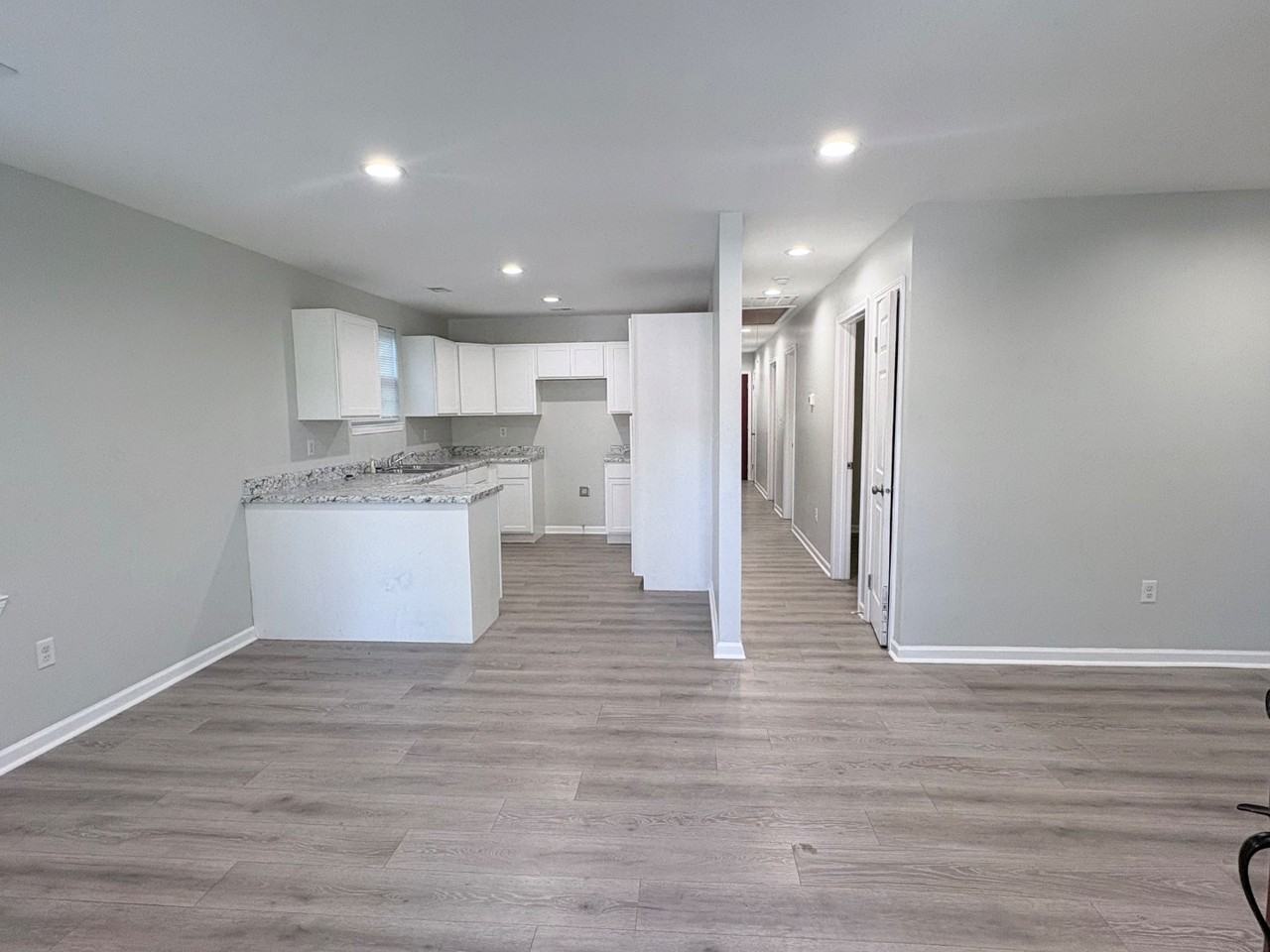 1565 Rayburn St - Photo 3 of 19
