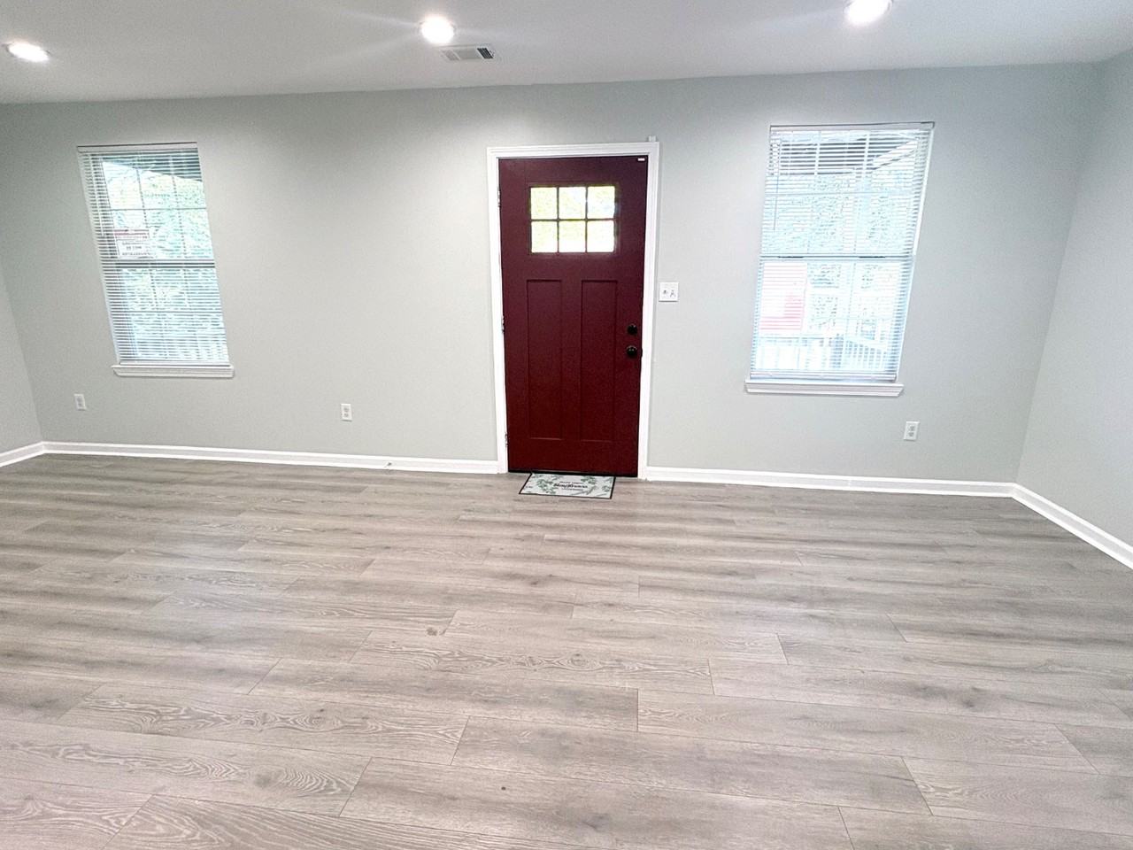 1565 Rayburn St - Photo 5 of 19