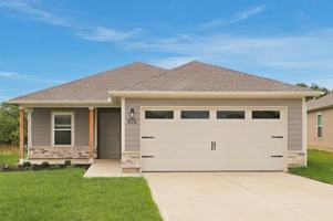 featured image of 874 N Pear St