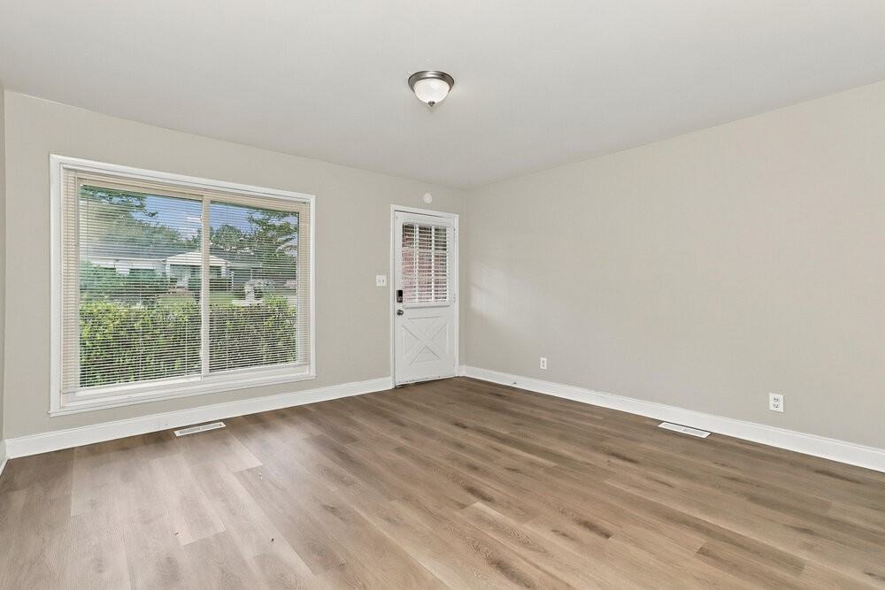 2187 Twilley Cir Sw - Photo 3 of 16
