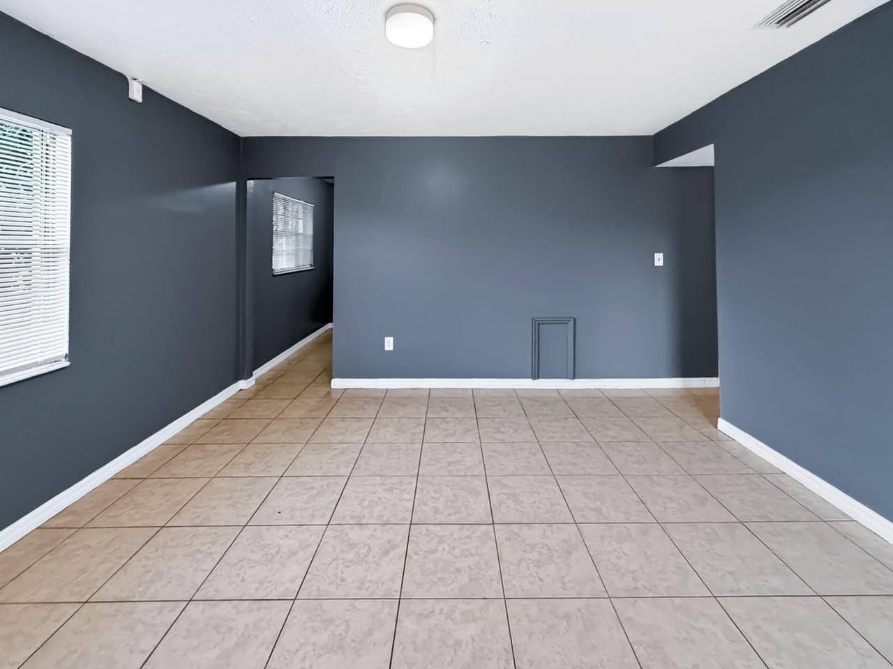 3700 E Idlewild Ave - Photo 4 of 19