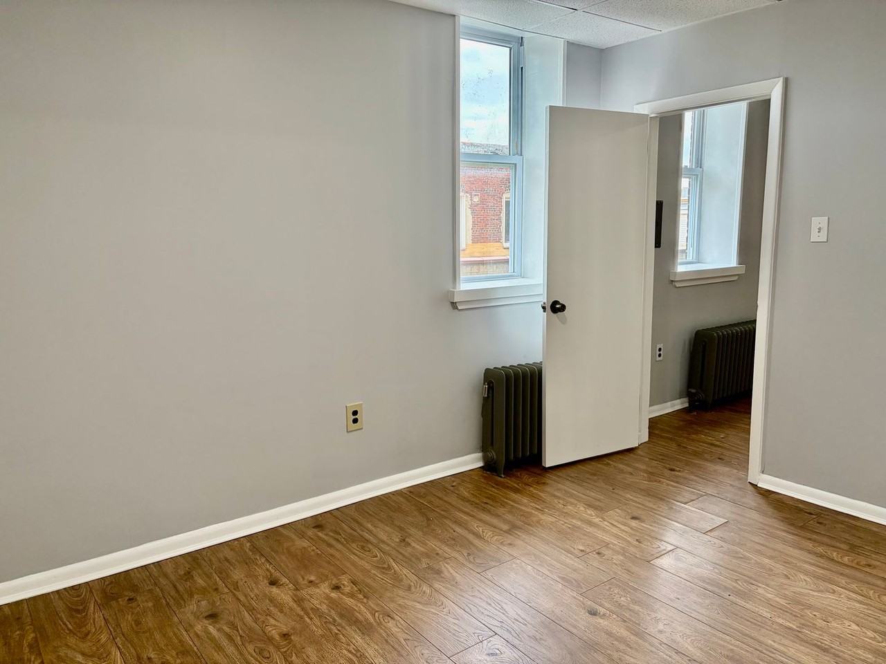 1912 S 17th St - Photo 6 of 11
