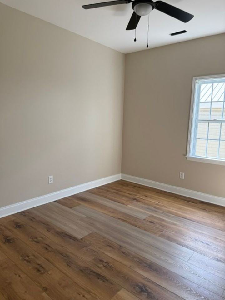 611 Church St - Photo 6 of 10