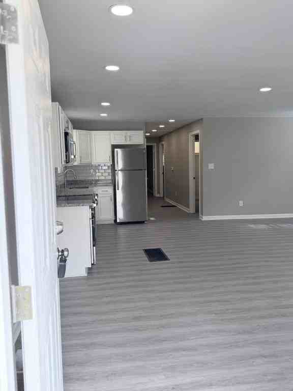 1339 S Preston St - Photo 3 of 24