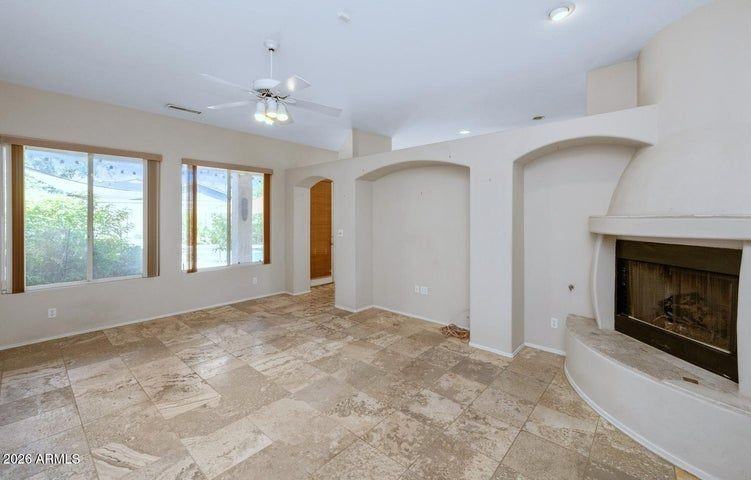 1426 E Mclellan Blvd - Photo 5 of 17
