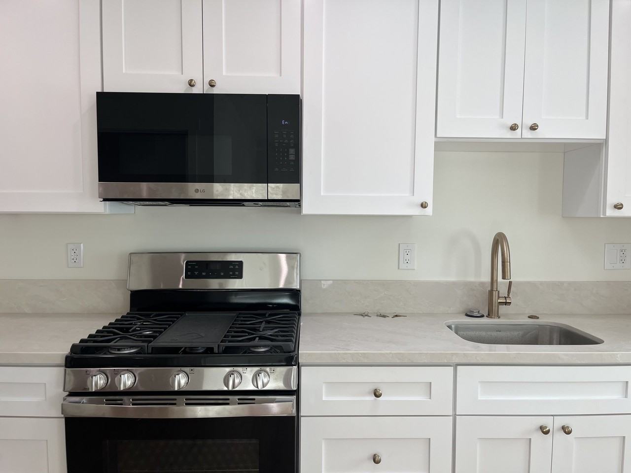 12118 Ramona Avenue #D - Photo 2 of 19