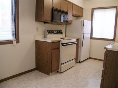 218 S 38th Ave - Photo 3 of 4