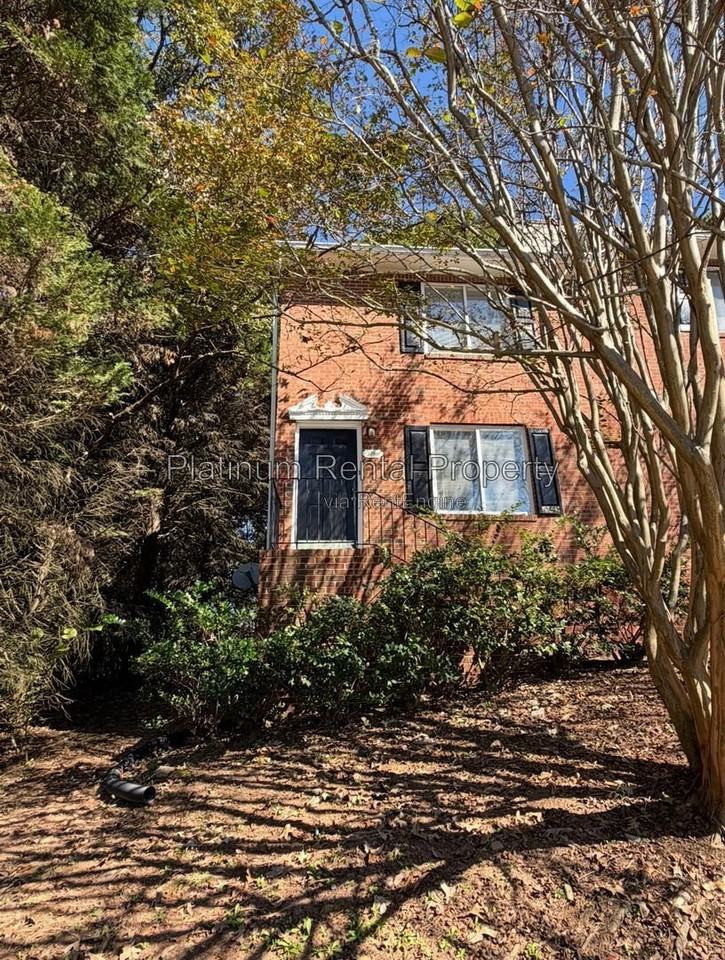 3280 Highpoint Ct - Photo 2 of 28