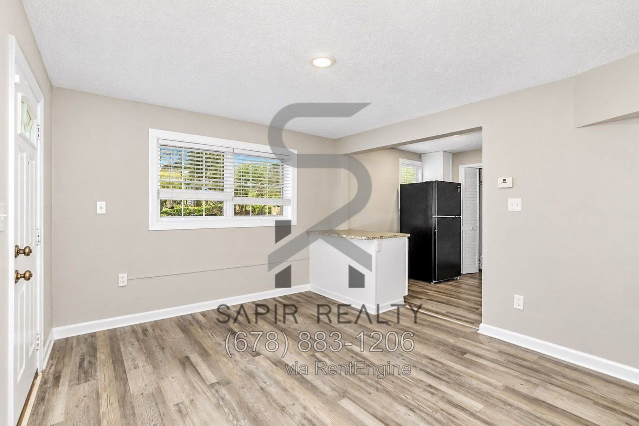 235 Keaton St Sw #A - Photo 3 of 15