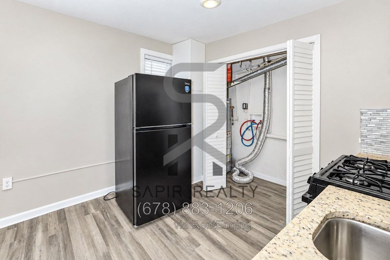 235 Keaton St Sw #A - Photo 7 of 15