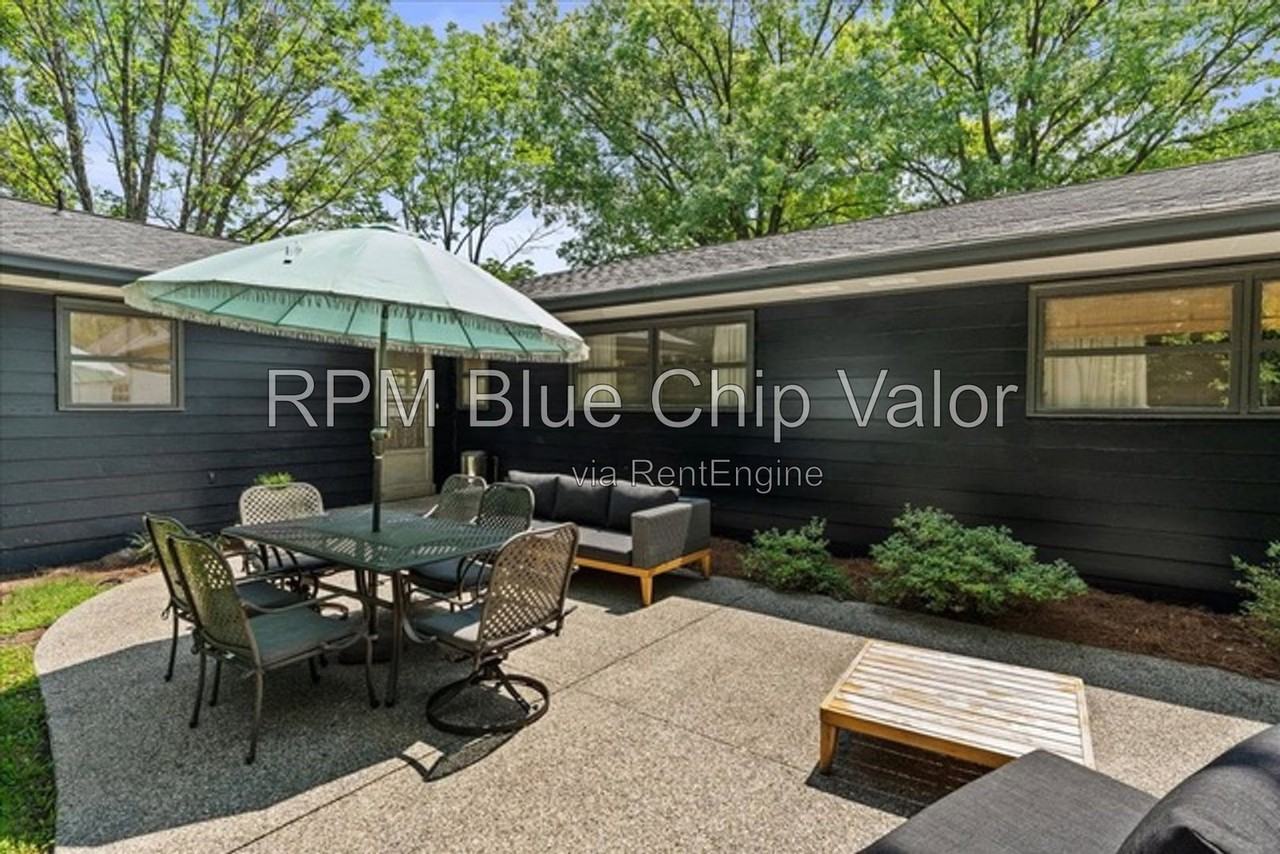 312 Ardon Ln - Photo 7 of 50
