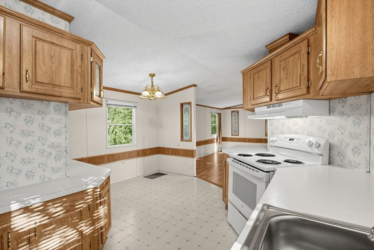24700 Three Notch Rd - Photo 5 of 17
