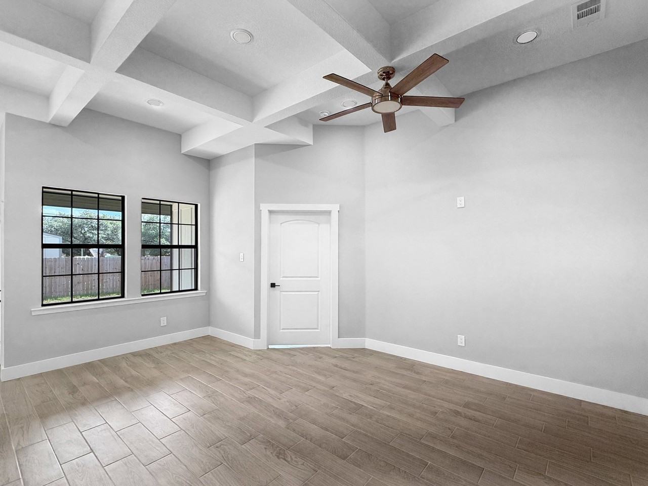 3025 Red Oak Dr - Photo 6 of 18