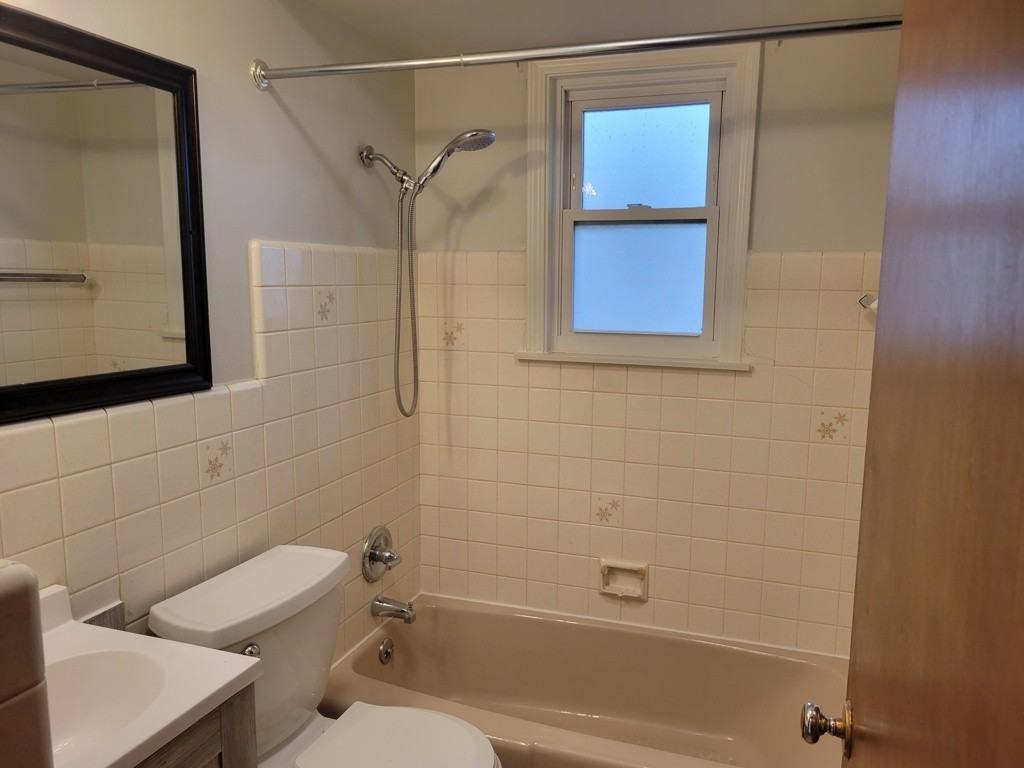 203 E Church St #1WEST - Photo 7 of 9